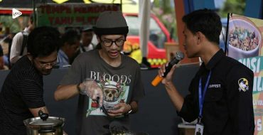mencari reseller